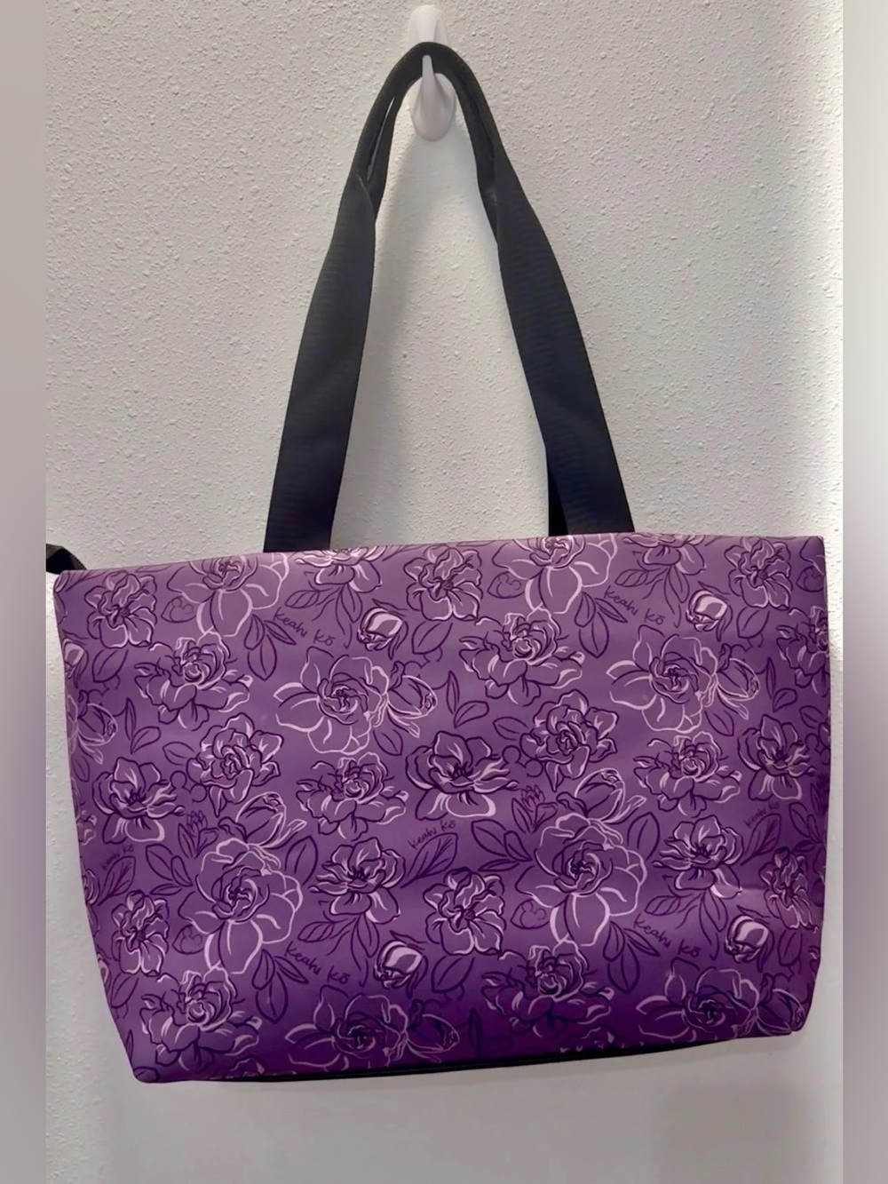 Keahi Ko Plum Gardenia Neoprene Tote
